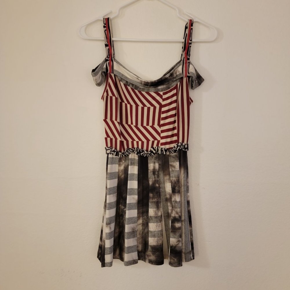 Save the Queen - Unique Fun Knit Top - Striped - S Small